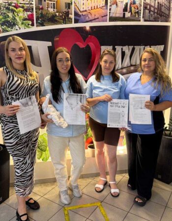 photo_5215627157357850831_y